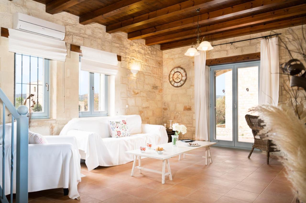 Beachfront Villa Turquoise With Private Pool, Bbq And Ping Pong Table La Canea Exterior foto