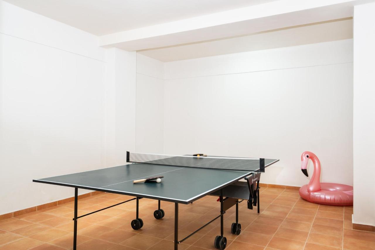 Beachfront Villa Turquoise With Private Pool, Bbq And Ping Pong Table La Canea Exterior foto
