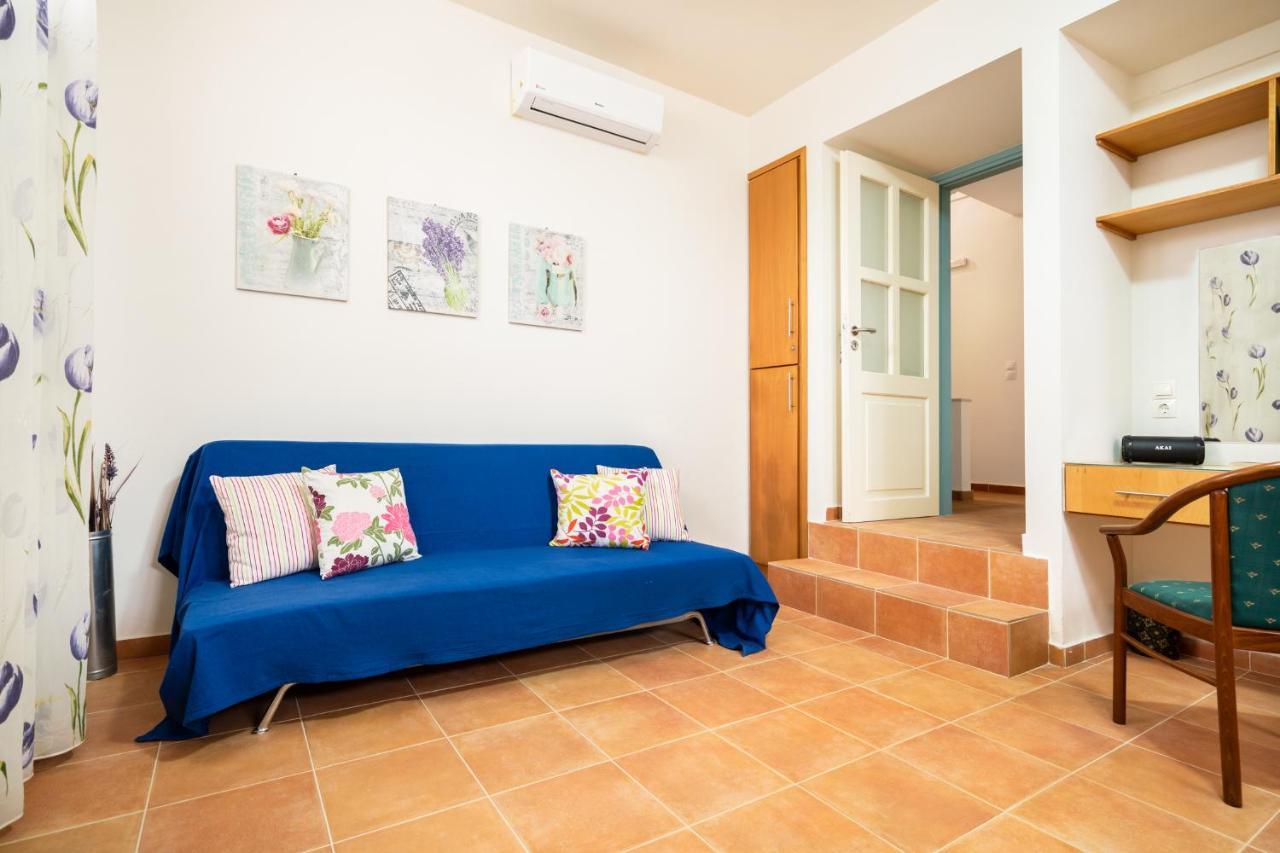 Beachfront Villa Turquoise With Private Pool, Bbq And Ping Pong Table La Canea Exterior foto