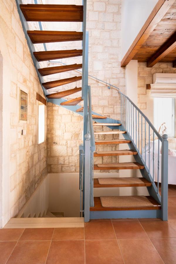 Beachfront Villa Turquoise With Private Pool, Bbq And Ping Pong Table La Canea Exterior foto