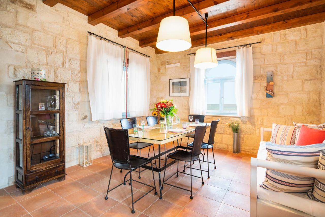 Beachfront Villa Turquoise With Private Pool, Bbq And Ping Pong Table La Canea Exterior foto